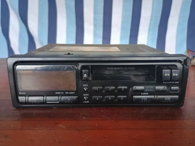 Rádio Toca Fitas Sony e Tecsonic