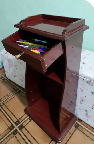 Mesa de cabeceira/Nicho 