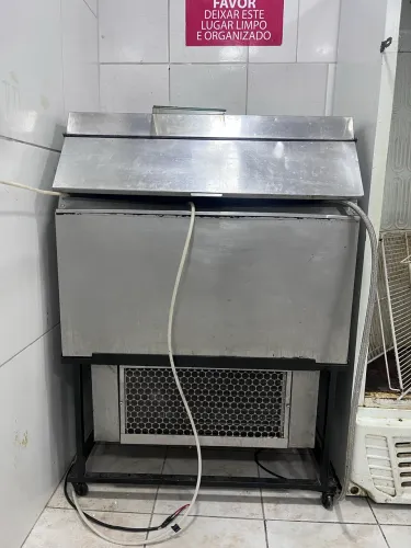 Maquina de Gelo Everest 150 kg