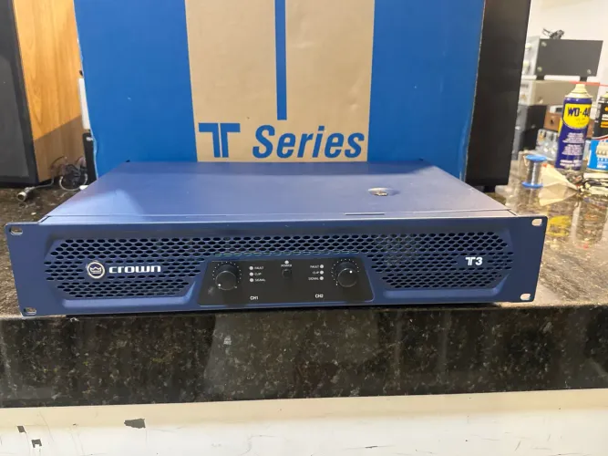 Amplificador Crown T3 2Ch 220V na caixa