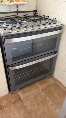Fogão Electrolux 5 bocas Duplo forno 220v