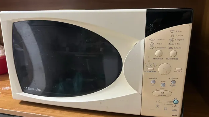 Micro-ondas Electrolux ME27S