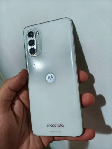 Motorola G52