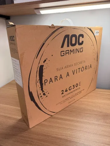 Monitor Gamer AOC 24", Full HD, 180Hz, 1ms, IPS, DisplayPort e HDMI, FreeSync, HDR