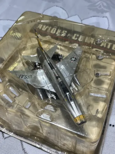 North America F-100D Super Saber - Miniatura Aviões de Combate De Agostini 1:72