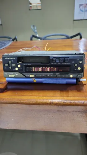 Toca fitas Pioneer com Bluetooth