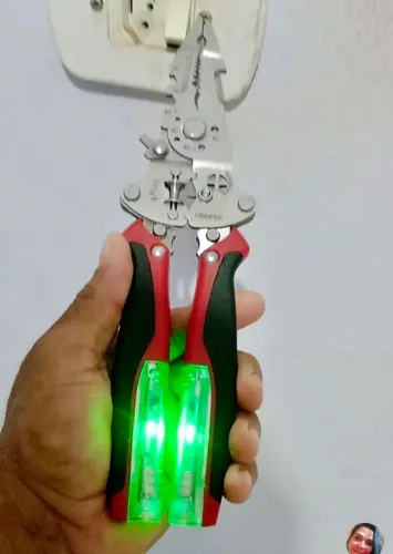 Alicate multifuncional 18 em 1 com detector de tensão / entrega grátis 