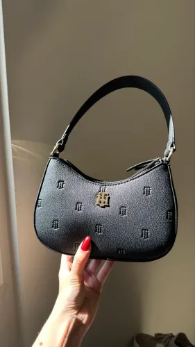 Bolsa Tommy Hilfiger Shoulder Bag Preta