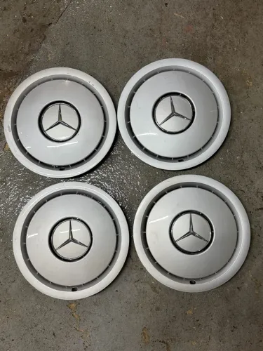 JOGO CALOTAS ARO 15 ORIGINAL MERCEDEZ BENS
