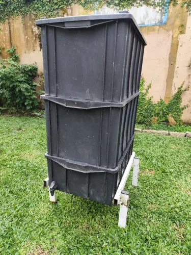 Composteira com 3 caixas