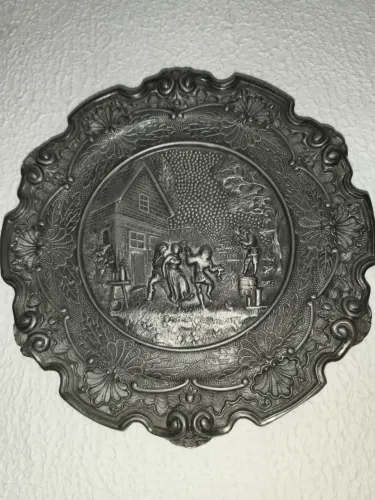 Medalhão de estanho 40 por 40