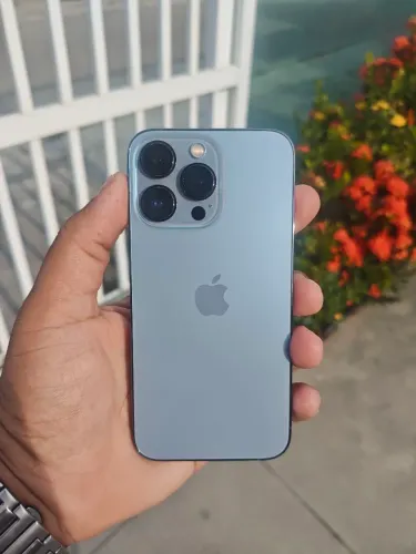 iPhone 13 Pro - Muito novo