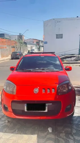 Fiat Uno Sporting 1.4 EVO Fire Flex 8V 4P 2012