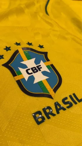 Camisas de times e seleções