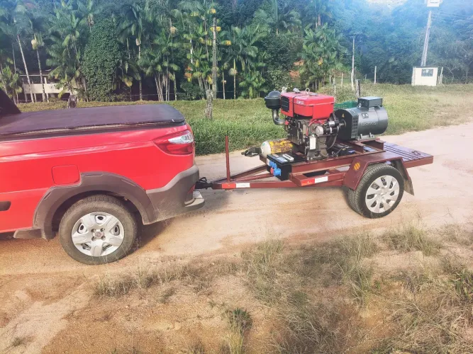 Gerador Trifásico 15,5 KVA novo montado em reboque.