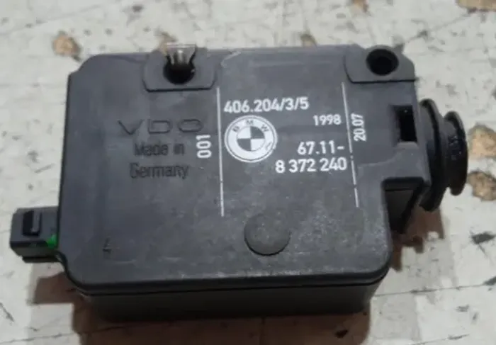 Trava Portinhola Bmw 323i E46 2001