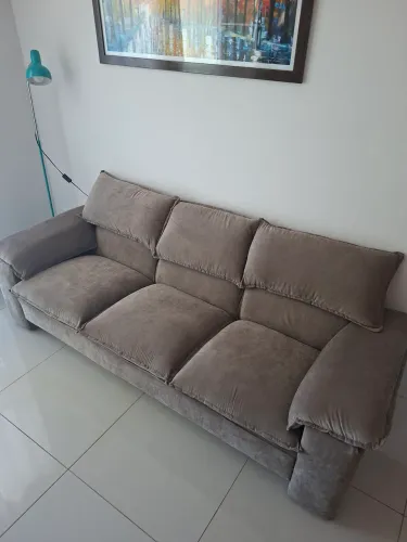 Sofá de 3 lugares (2,10m) em Suede Veludo