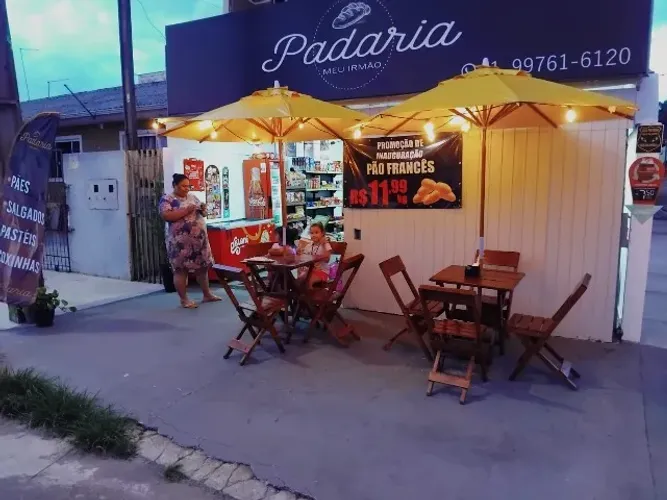 Vende se padaria 