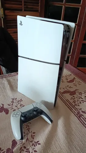 Play 5 slim, não vendo para fora de SJC