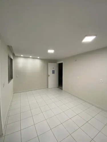 Aluguel - Condominio Vitoria - Terreo - Nascente - 2 Quartos - Oportunidade - 060