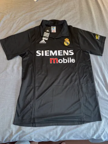 Camisa Retrô Real Madrid 2002 - ZIDANE 5
