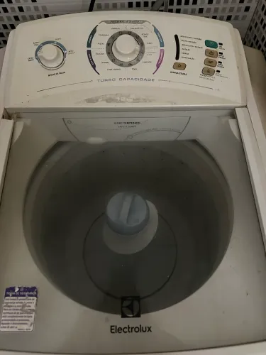 VENDO MÁQUINA DE LAVAR ELECTROLUX 12KG