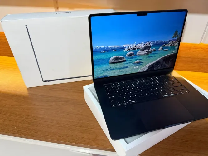 MacBook Air M4 15.3 256 SSD 16gb de ram / impecável