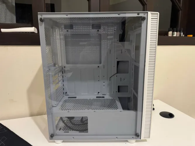 Gabinete TGT Branco ATX - Gamer - Usado - Com Detalhes