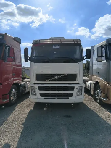 VOLVO FH 440 2007/2007 R$ 165.000,00 *