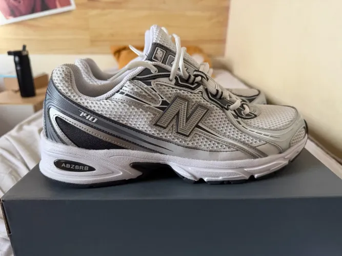 New Balance 740 Silver Metallic White Original