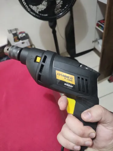 Furadeira Hammer