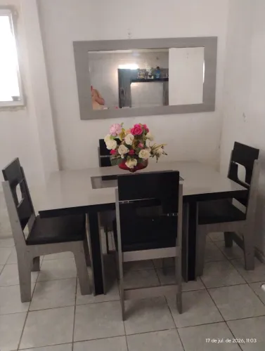 Vendo conjunto de mesa