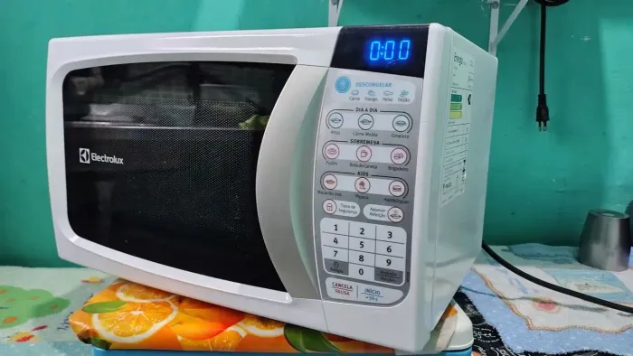 250,00 JA É O MENOR PREÇO ELECTROLUX 23L CONSERVADO REVENDO