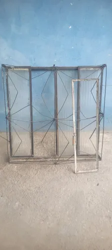 Janela de Ferro com vidro 80x80