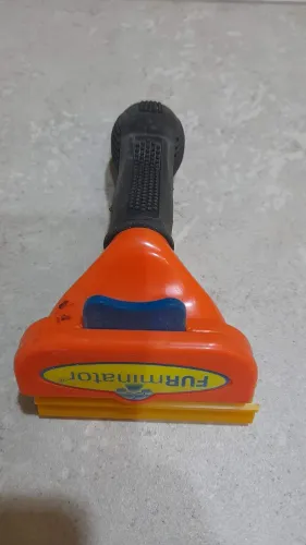 Escova para pelos cachorro FURMINATOR