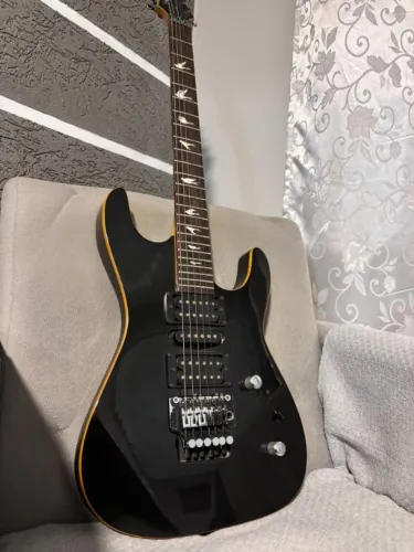 Guitarra Superstrato Memphis mg-130
