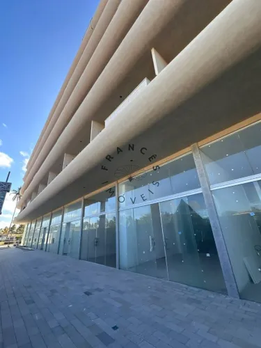 Lojas Comerciais no Edifício Zoe | La Rue Praia do Francês