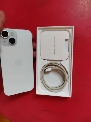 iPhone 15 semi-novo