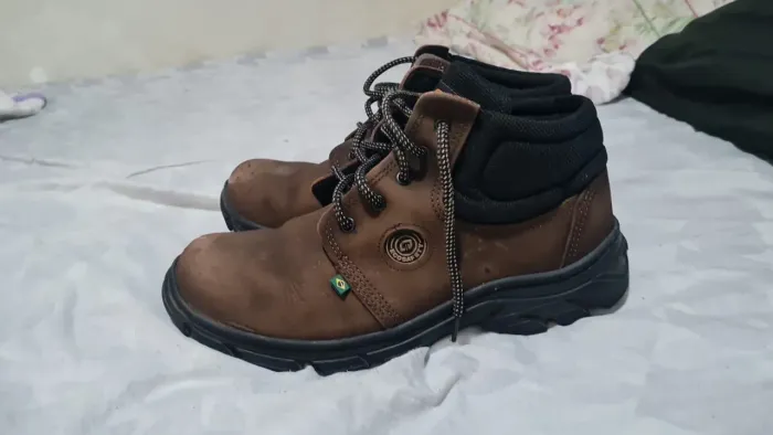 Bota masculina 
