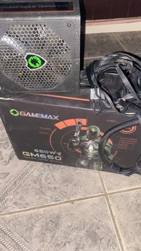 Fonte GameMax 650w-GM650