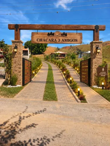 Chácara 3 amigos