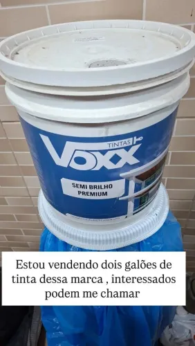 Tinta voxx Premium - semi brilho - cor cinza suave.