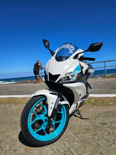 Yamaha YZF-R3 2024/2025 - Branca
