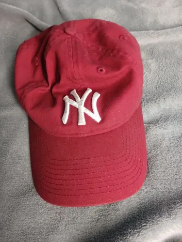 Boné New Era Grena