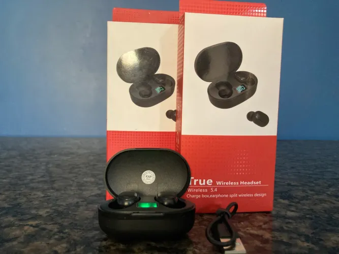 Fone de ouvindo sem fio Bluetooth 5.4 com display digital