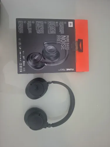 Fone de ouvido JBL 780 nc