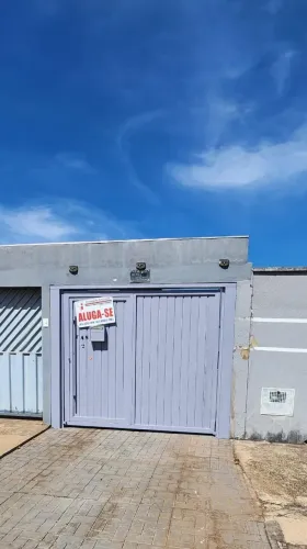 Casa com 2 quartos na 906 sul - Aluguel