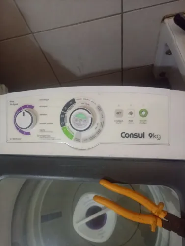 Consertos de geladeiras e máquinas de lavar