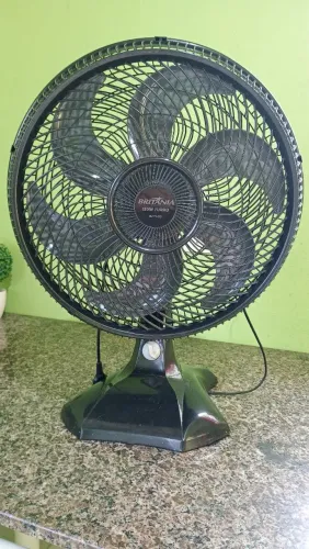 Ventilador 40cm preto semi-novo