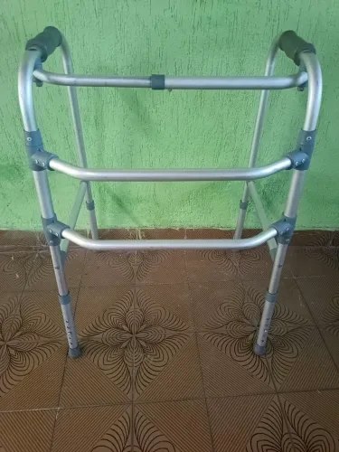Andador